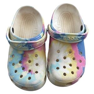 Crocs Clogs Tie Dye Iconic Comfort Lightweight Breathable Washable Size 8
